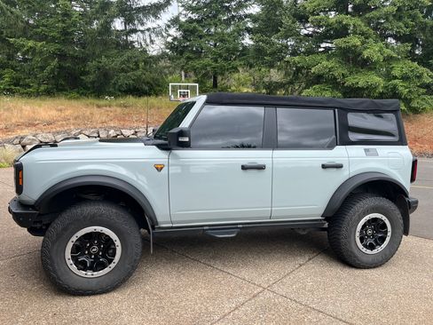 Used 2021 Ford Bronco Badlands AWD/4WD image 10