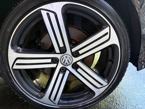 Used 2016 Volkswagen Golf 4-Door AWD/4WD image 27