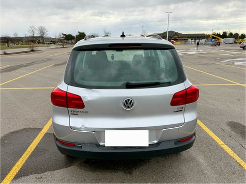 Used 2017 Volkswagen Tiguan Limited w/ Premium Package image 4