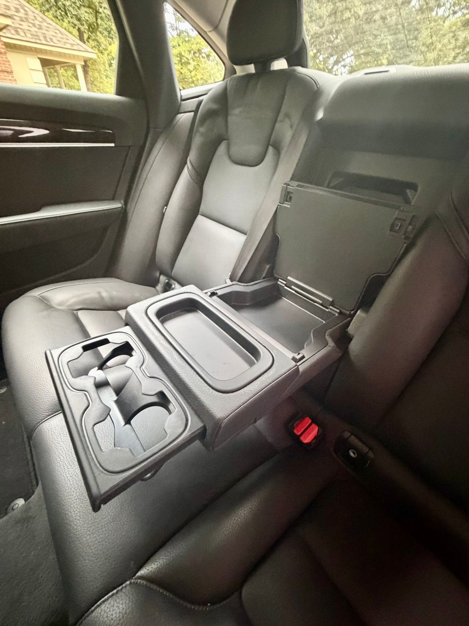 Used 2018 Volvo S90 T5 Momentum FWD image 29