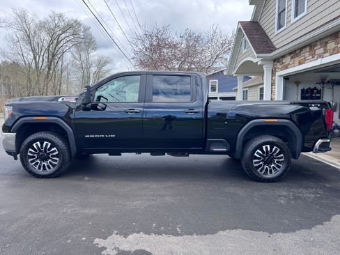 Used 2020 GMC Sierra 2500 4x4 Crew Cab w/ Convenience Package image 1