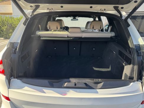 Used 2020 BMW X5 M50i w/ Executive Package image 10