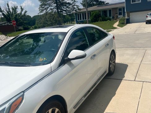 Used 2017 Hyundai Sonata Sport w/ Value Edition Package 02 image 4