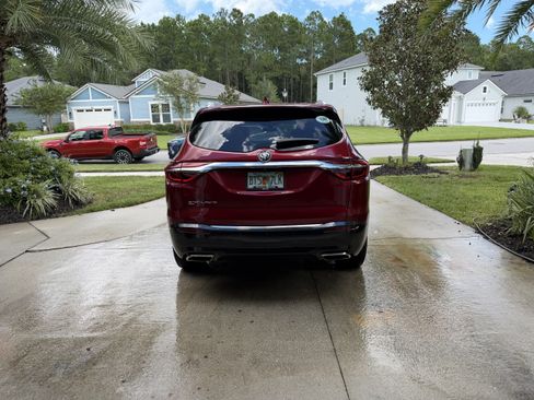 Used 2020 Buick Enclave Essence w/ Sound and Sites Package FWD image 14