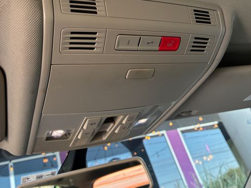 Used 2015 Volkswagen Golf TDI SE w/ Lighting Package image 13