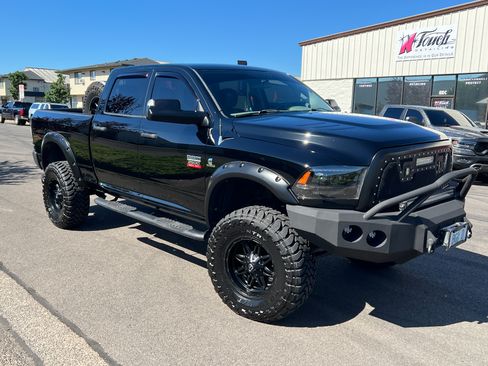 Used 2012 RAM 2500 ST w/ Chrome Appearance Group AWD/4WD image 6