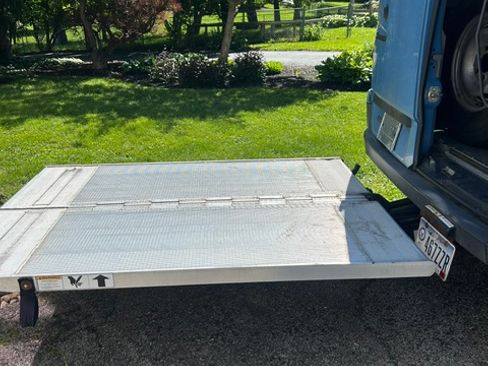 Used 2013 Mercedes-Benz Sprinter 2500 image 16