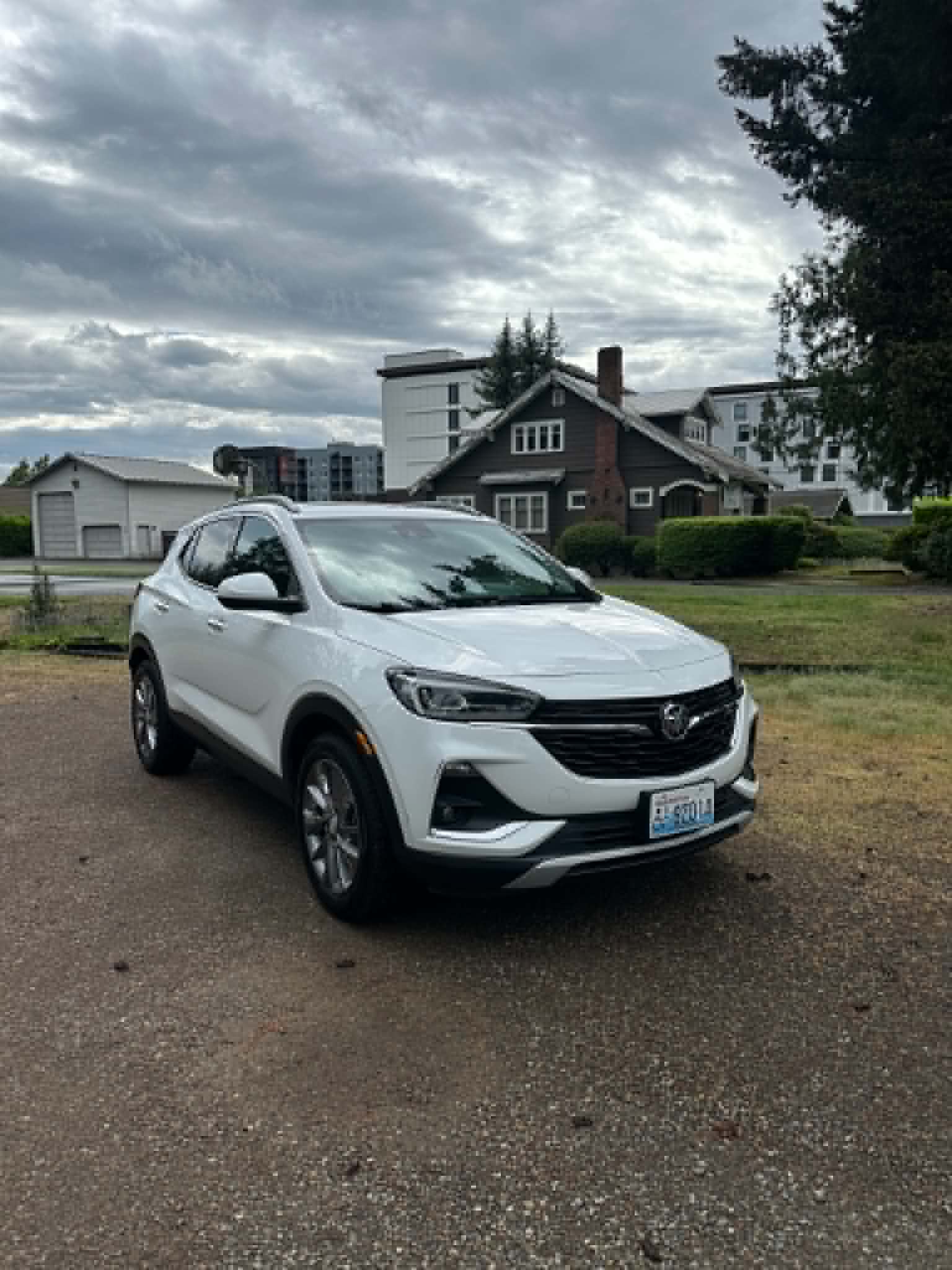 Used 2021 Buick Encore GX Essence w/ Experience Buick Package FWD image 5