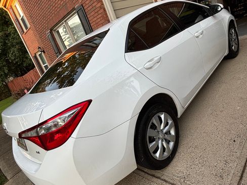 Used 2014 Toyota Corolla LE FWD image 5