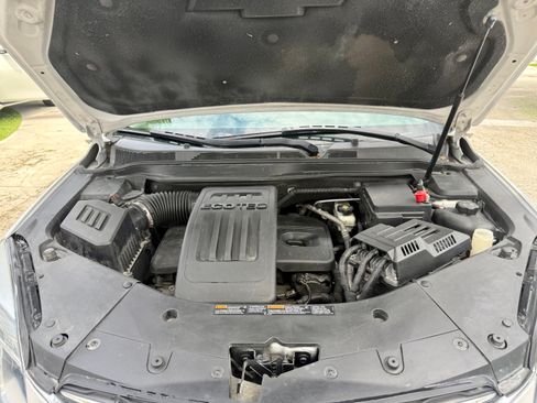 Used 2017 Chevrolet Equinox LT FWD image 15