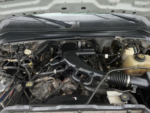 Used 2010 Ford F350 2WD Regular Cab DRW Super Duty image 14