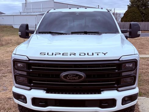 Used 2025 Ford F350 Platinum w/ Tremor Off-Road Package image 2