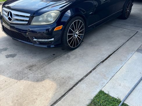 Used 2012 Mercedes-Benz C 250 Sedan image 1