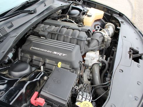 Used 2016 Dodge Charger R/T Scat Pack w/ Technology Group RWD image 9