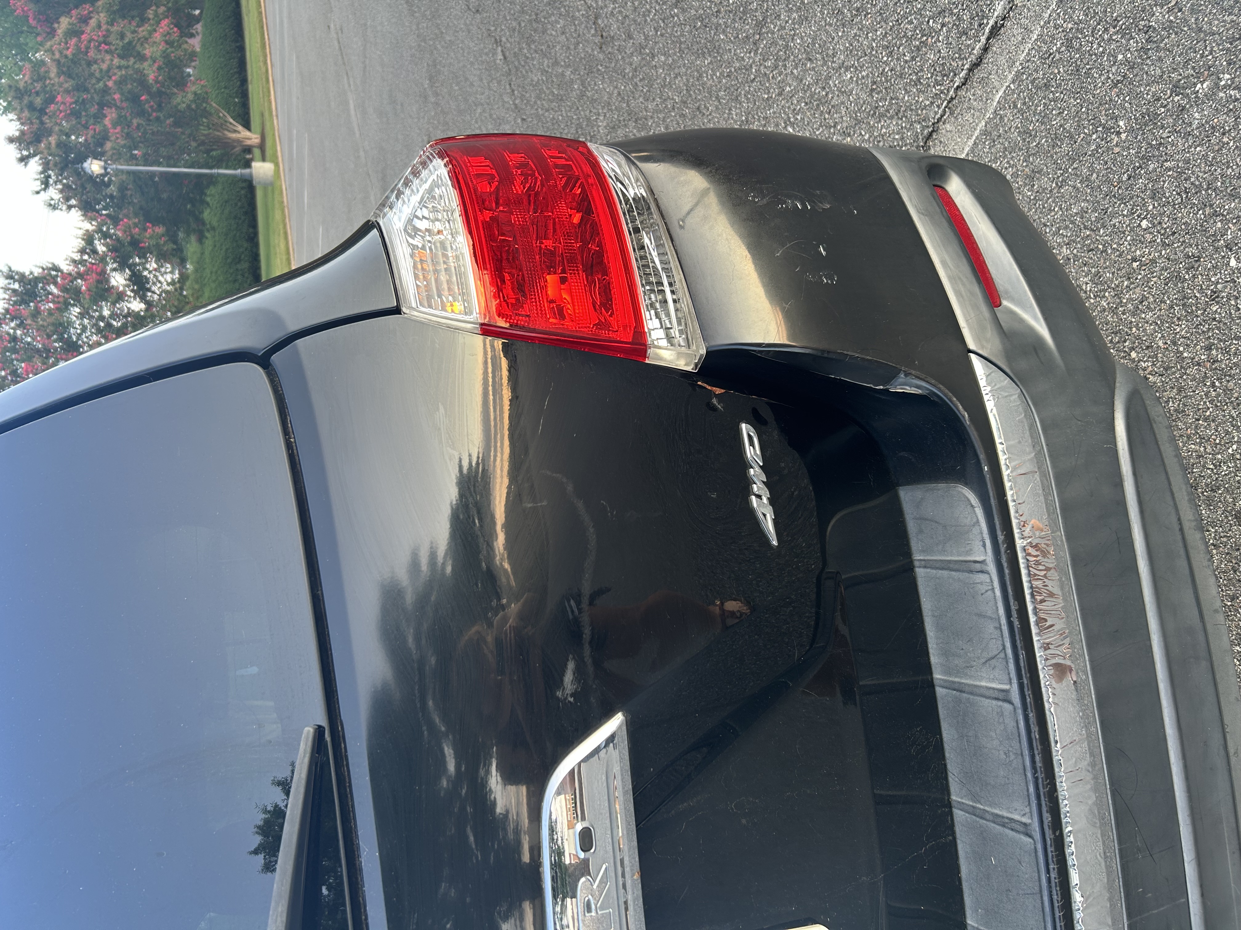 Used 2012 Toyota Highlander Limited w/ Tow Pkg AWD/4WD image 9