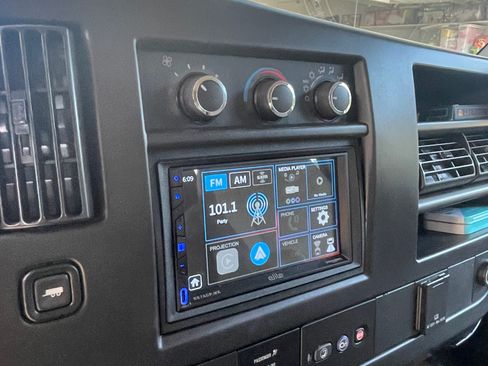 Used 2015 Chevrolet Express 3500 LT w/ LT Preferred Equipment Group RWD image 9