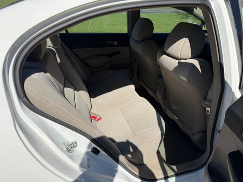 Used 2010 Honda Civic LX image 12