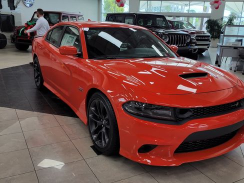 Used 2021 Dodge Charger Scat Pack w/ Plus Group image 1