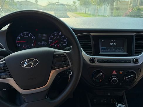 Used 2019 Hyundai Accent SE FWD image 10