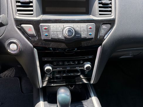 Used 2013 Nissan Pathfinder S FWD image 12