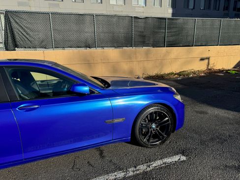 Used 2012 BMW 740i image 10