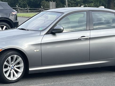 Used 2011 BMW 328i Sedan image 1