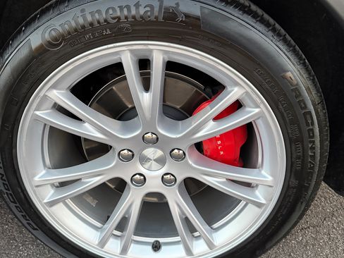 Used 2022 Tesla Model Y Performance image 16