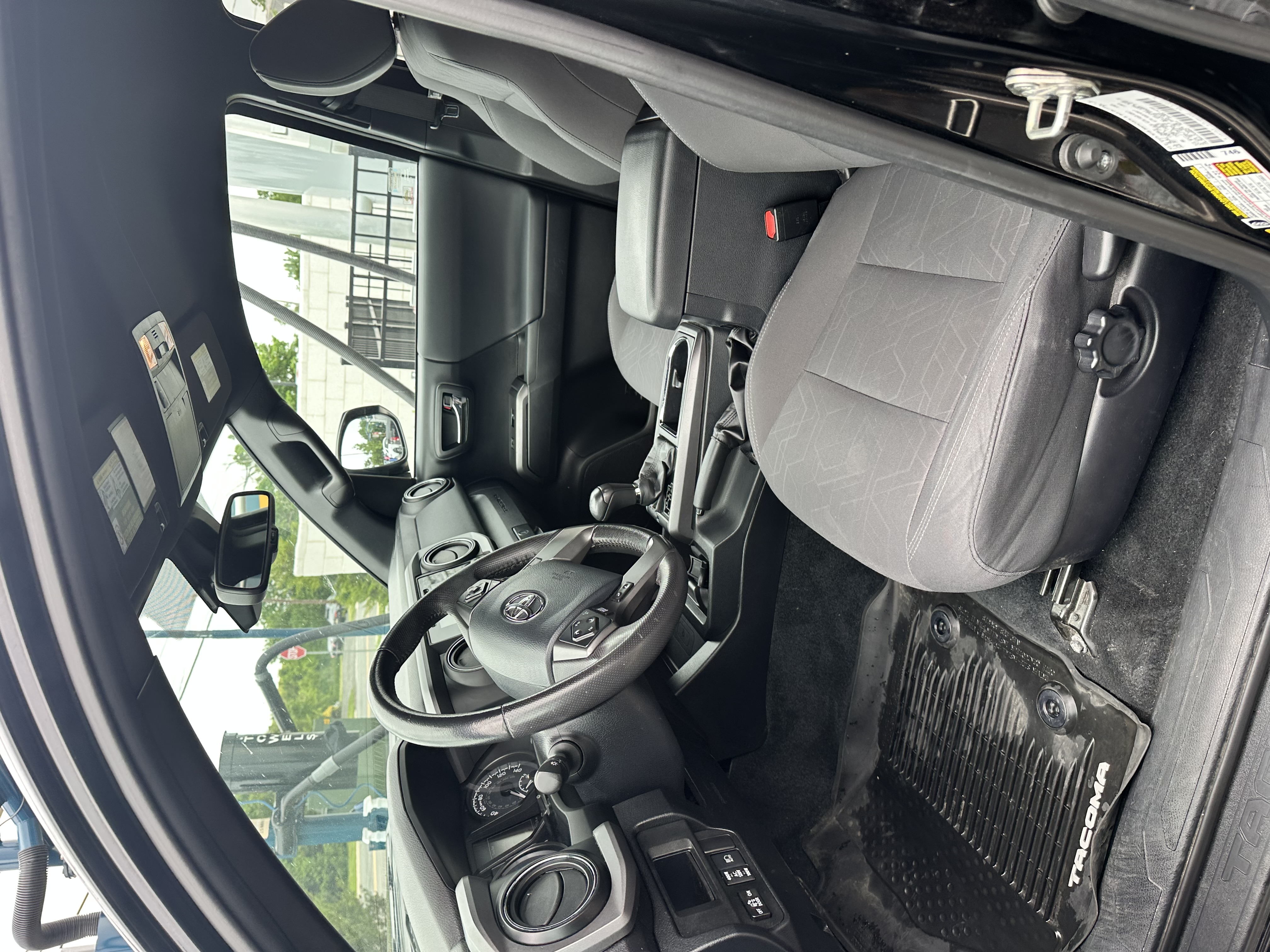 Used 2019 Toyota Tacoma TRD Sport AWD/4WD image 16