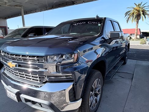 Used 2022 Chevrolet Silverado 1500 LT image 4