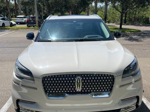 Used 2021 Lincoln Aviator Reserve w/ Equipment Group 201A AWD/4WD image 5