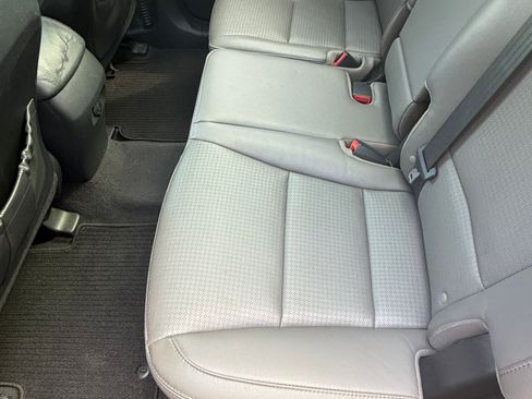 Used 2014 Hyundai Santa Fe Sport 2.0T w/ Technology Package 05 FWD image 12