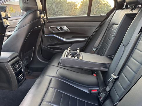 Used 2022 BMW 330i Sedan w/ M Sport Package image 19