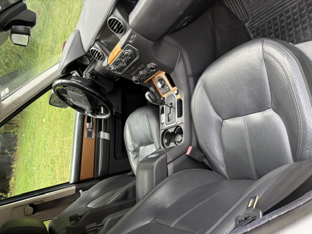 Used 2013 Land Rover LR4 HSE LUX AWD/4WD image 5