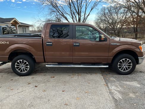 Used 2012 Ford F150 XLT w/ XLT Chrome Pkg image 2