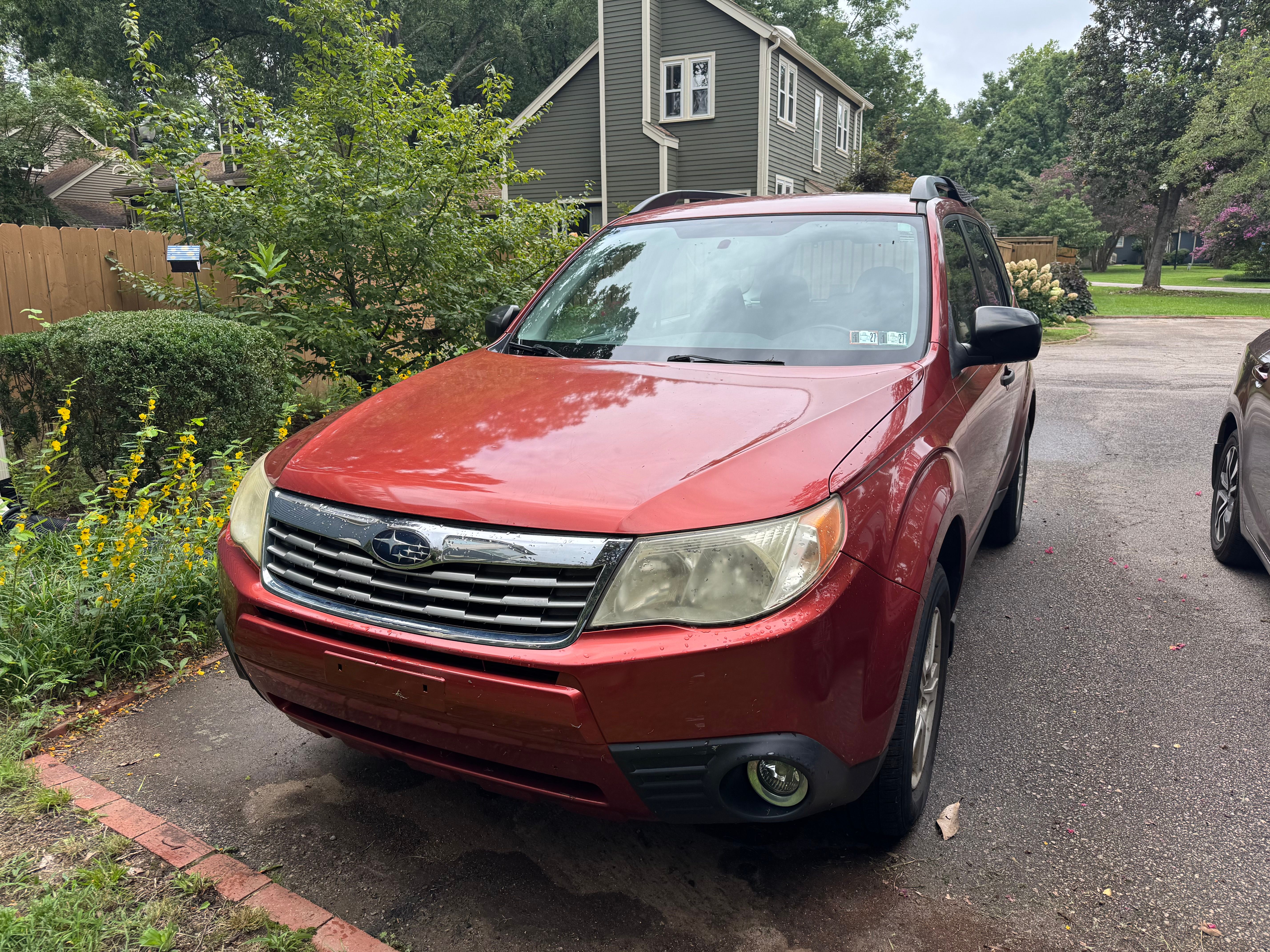 Used 2010 Subaru Forester 2.5X AWD/4WD image 1