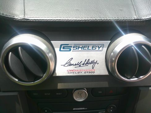 Used 2007 Ford Mustang Shelby GT500 RWD image 14