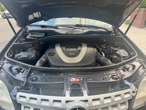 Used 2010 Mercedes-Benz ML 350 4MATIC image 5