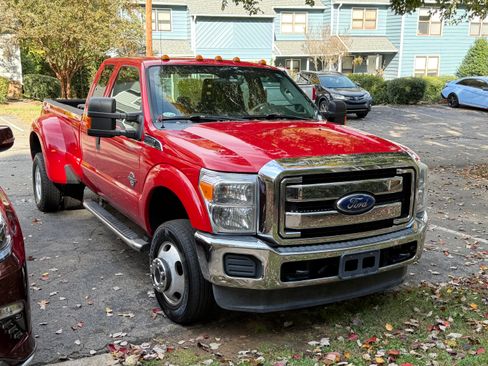 Used 2012 Ford F350 XLT w/ Camper Pkg image 11