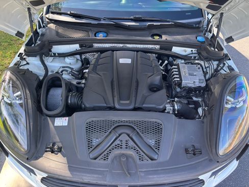 Used 2019 Porsche Macan S image 27