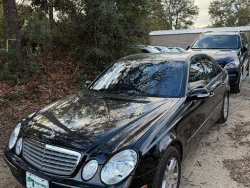 Used 2006 Mercedes-Benz E 320 CDI Sedan image 1