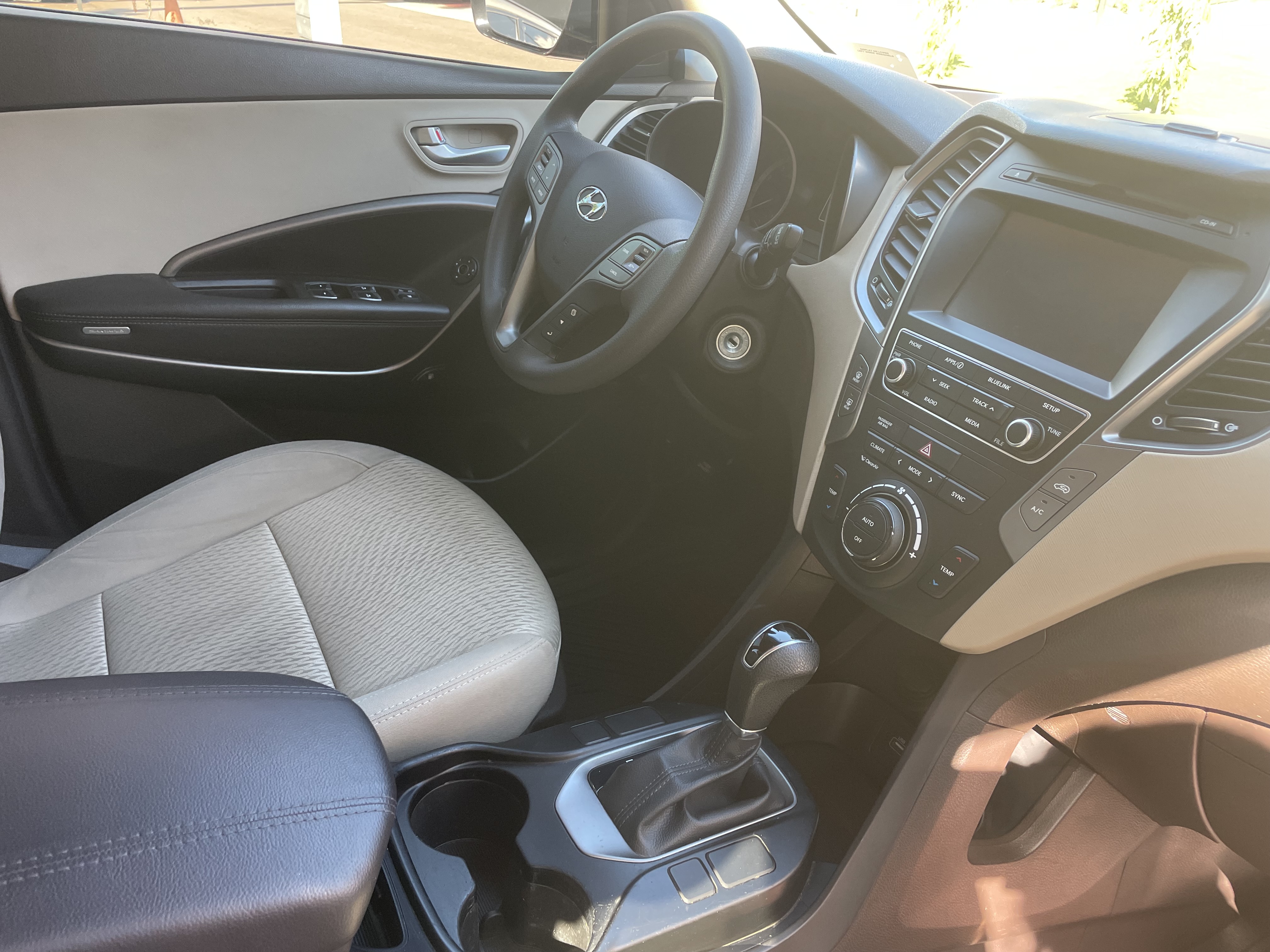 Used 2017 Hyundai Santa Fe Sport FWD image 22