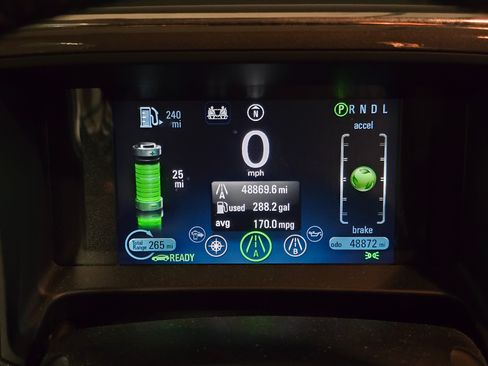 Used 2013 Chevrolet Volt Premium w/ Premium Trim Package image 12