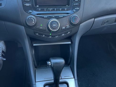 Used 2005 Honda Accord EX-L image 2