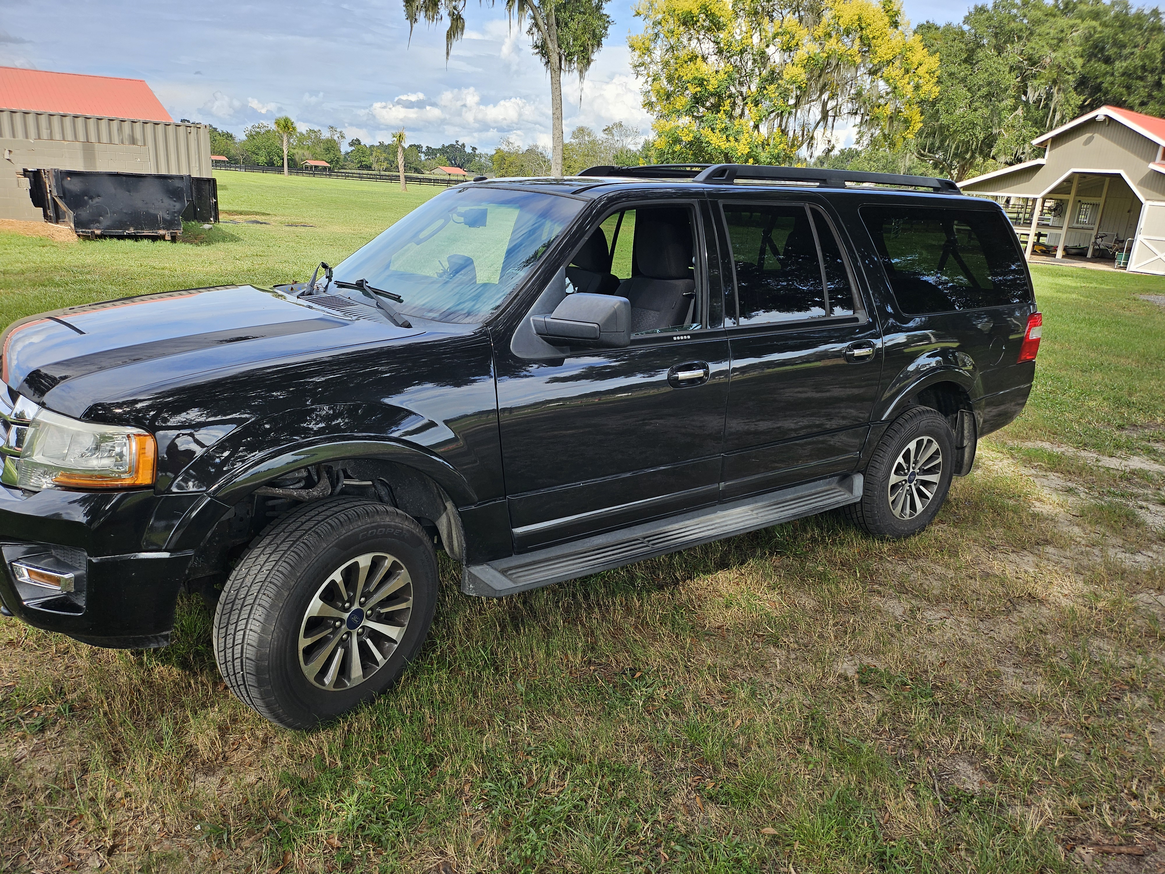 Used 2015 Ford Expedition EL XLT AWD/4WD image 5