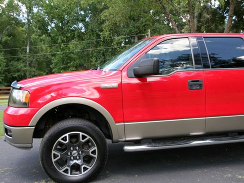 Used 2004 Ford F150 Lariat image 10