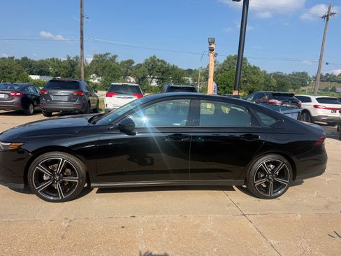 Used 2026 Honda Accord SE image 5