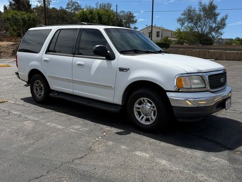 Used 2000 Ford Expedition XLT RWD image 5