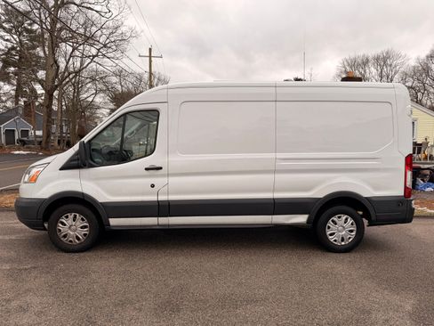 Used 2015 Ford Transit 250 148 Medium Roof image 10