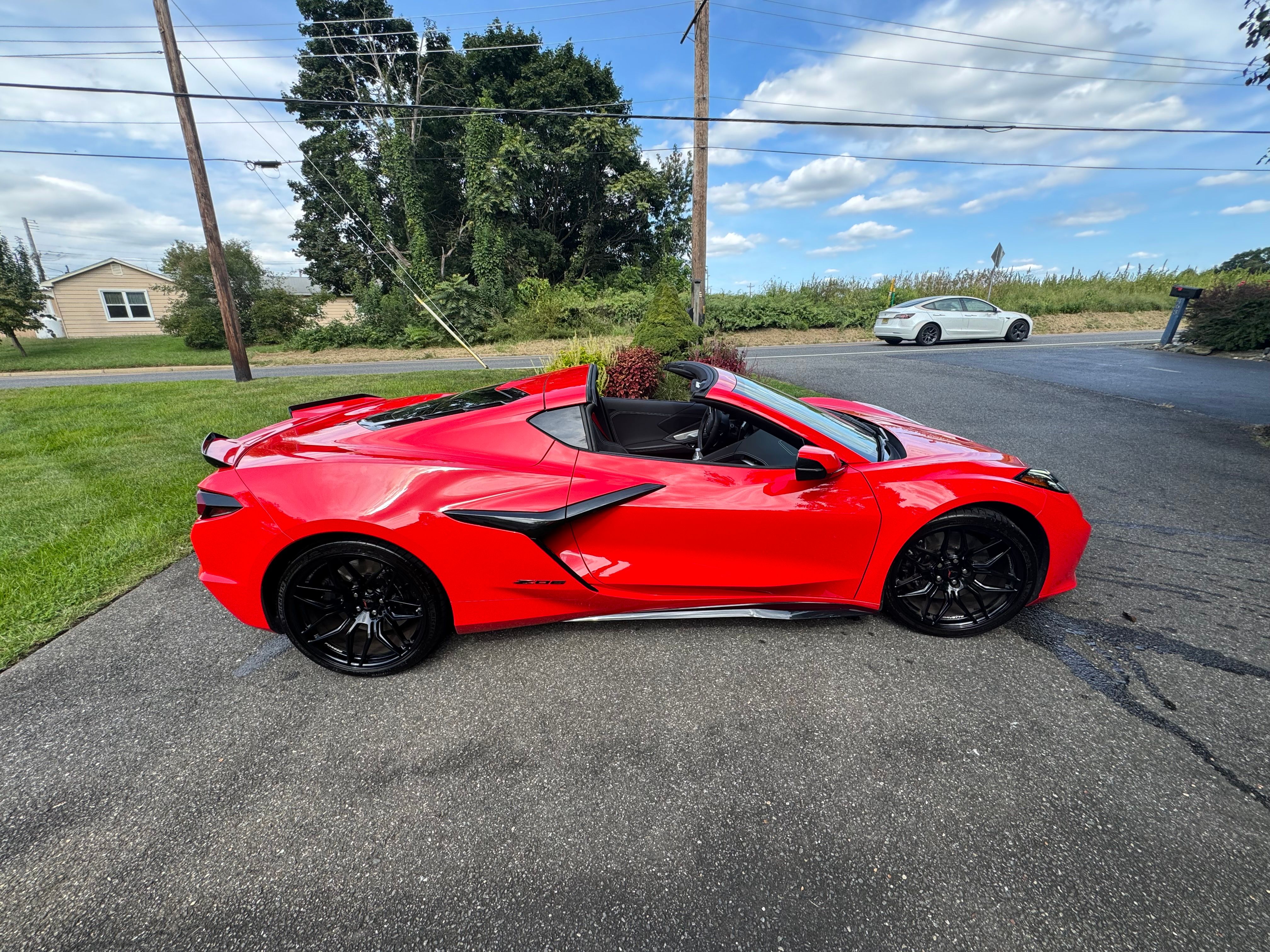 Used 2024 Chevrolet Corvette Z06 RWD image 1