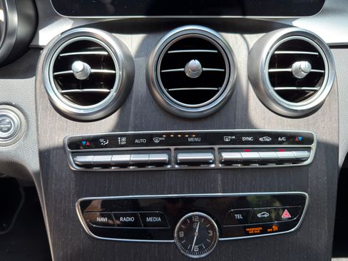 Used 2019 Mercedes-Benz C 300 Sedan image 17